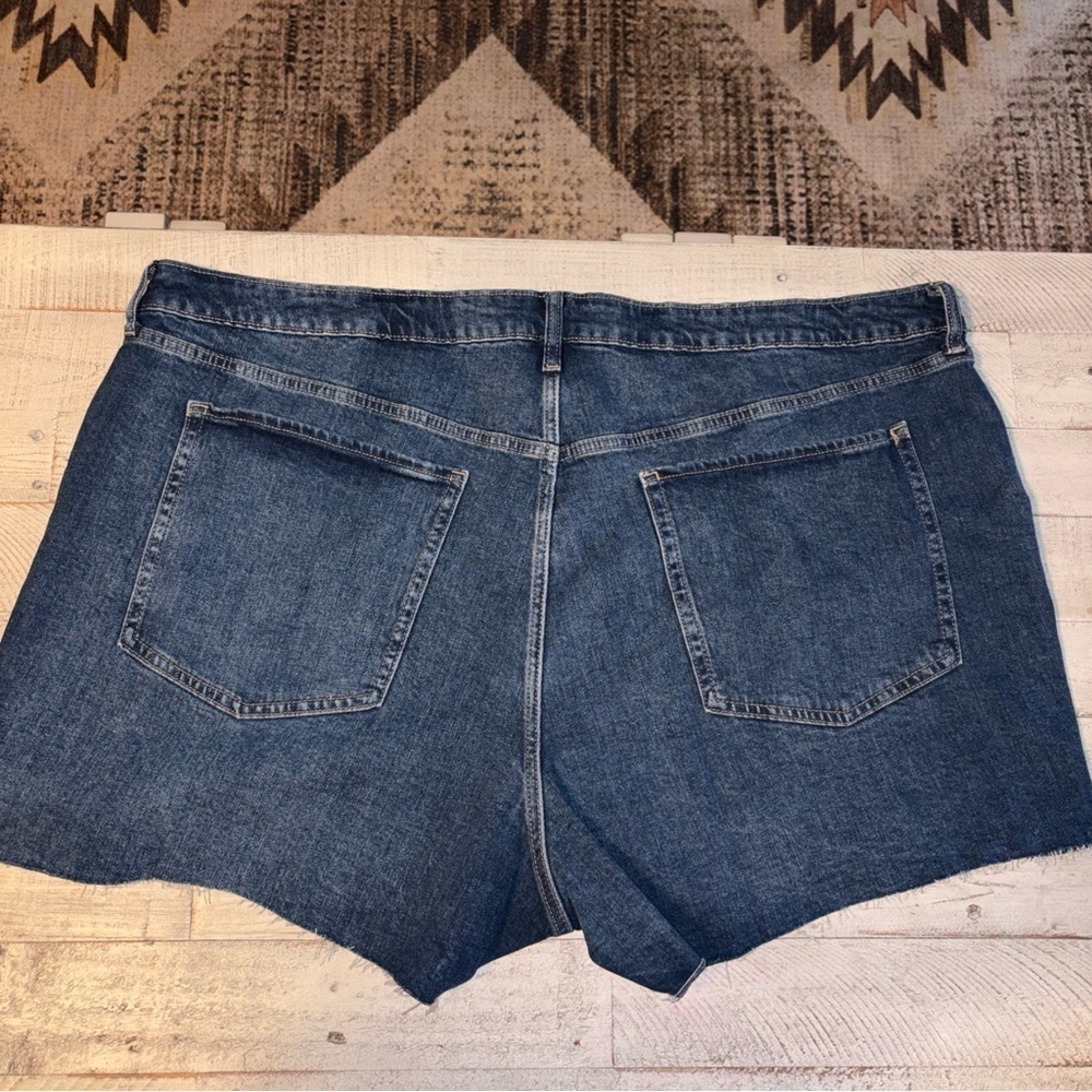 Old Navy high rise Og straight pockets Plus size 28 Denim Shorts American Flag - Picture 13 of 13